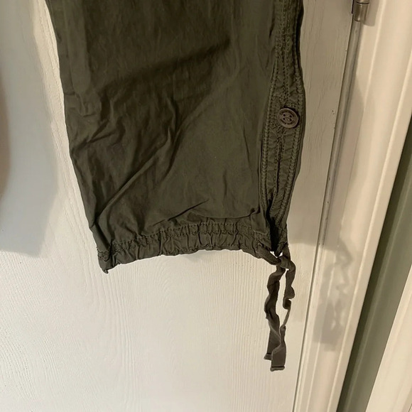 Calvin Klein Women’s Hiking Drawstring Capris Pants Dark Gray Size Medium - Picture 4 of 10
